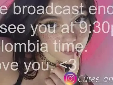 Chaturbate Live Sex Cam of cutee_andrea