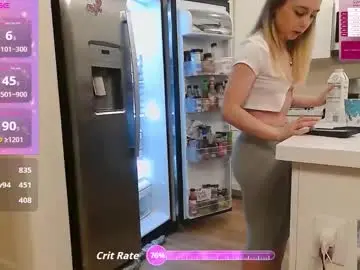 Chaturbate Live Sex Cam of blondiebubblebooty
