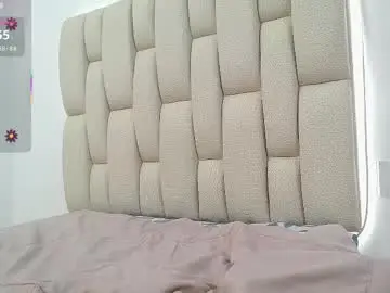 Chaturbate Live Sex Cam of naya_yalitza
