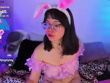 Chaturbate Watch Live Sex Cams of uchikydoll