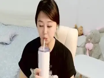 Chaturbate Live Sex of sun_yummy