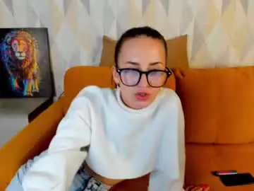 Chaturbate Nude Webcam of emilia_wayne
