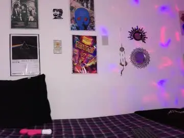 Chaturbate Free Porn Cam of plutonbluemoon_999