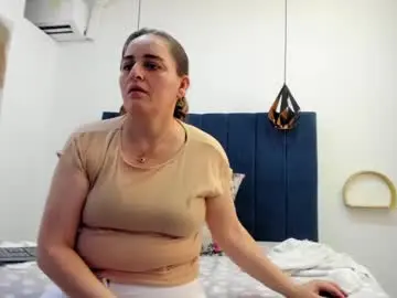 Chaturbate Sex Chat of monalinda220