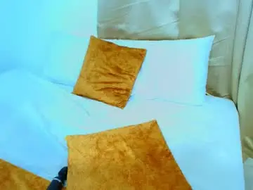 Chaturbate Live Sex Cam of yulina_xue