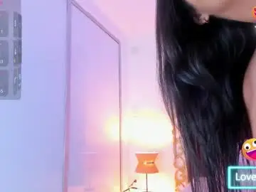 Chaturbate Best live sex cam show of luciacollinss_