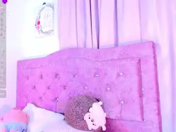 Chaturbate Nude Webcam of emilly_star