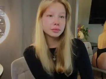 Chaturbate Best live sex cam show of emily_shepard