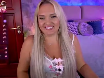 Chaturbate Watch Live Sex Cams of missyymartinezz