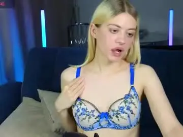Chaturbate Nude Webcam of wendylovelylovew