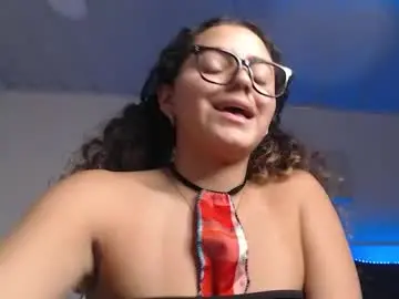 Chaturbate Live Porn of giia_moroe