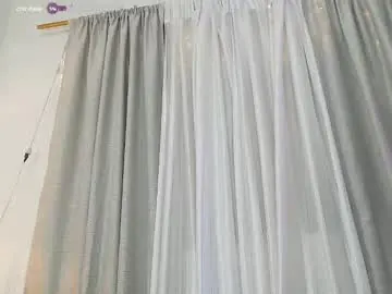Chaturbate Nude Webcam of alexa_foxx27