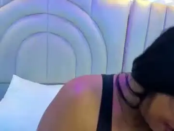 Chaturbate Free Porn Cam of emily_brow_