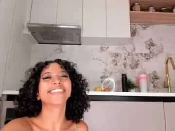 Chaturbate Adult Video Chat of ariella_ruiz
