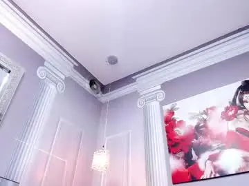 Chaturbate Nude Webcam of slut_milf4u