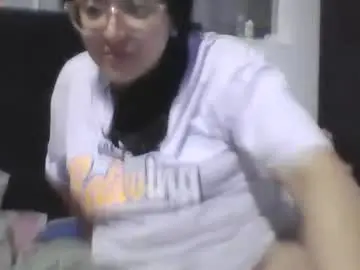 Chaturbate Live Sex Cam of sweetyypeach