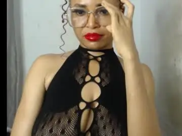 Chaturbate Live Sex Cam of ebony_badgirl