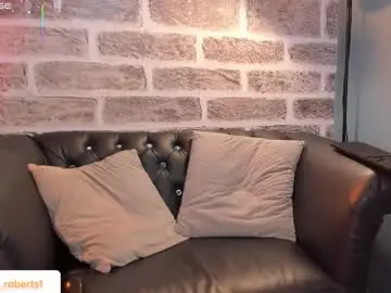Chaturbate Nude Webcam of emily_roberts1