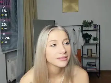 Chaturbate Live Sex Cam of glossybabe_