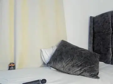 Chaturbate Free Live Porn of bella_thequeen