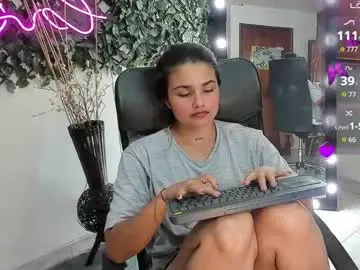 Chaturbate Watch Live Sex Cams of destinyhills_