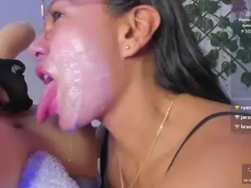 Chaturbate Live Sex Cam of mariana_vidal