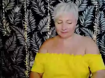 Chaturbate Live Sex Cam of oliviaoskar_