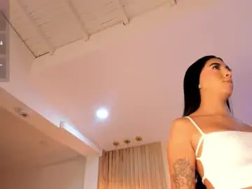Chaturbate Free Porn Cam of arirobert_