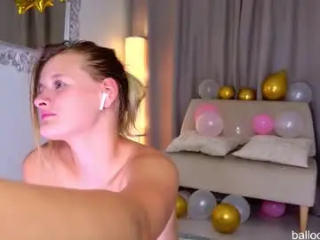 Chaturbate Watch Live Sex Cams of luna_helga