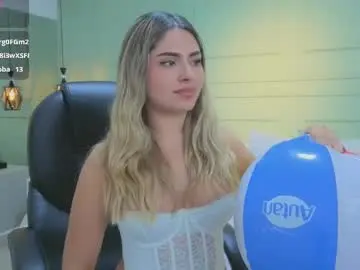 Chaturbate Live Sex of kataliina_18