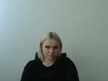 Chaturbate Live Sex Cam of leyla_le