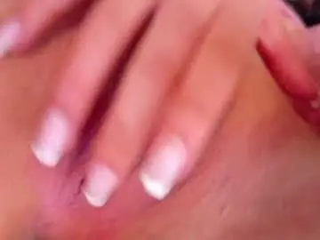 Chaturbate Live Sex Cam of saritabratz
