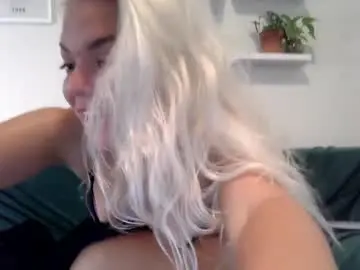 Chaturbate Watch Live Sex Cams of evillers1