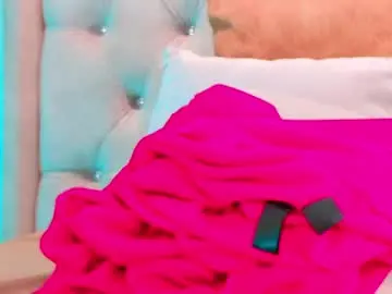 Chaturbate Live Sex Cam of abrill_cute