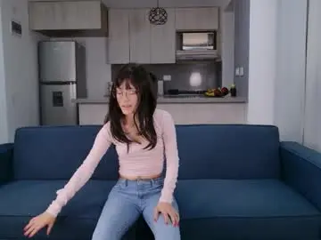 Chaturbate Best live sex cam show of little_effy18_