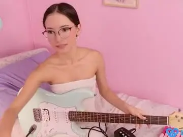 Chaturbate Watch Live Sex Cams of little_effy18_