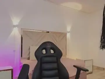 Chaturbate Live Sex Cam of violet_tay1