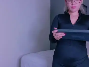 Chaturbate Free Live Porn of belamiller