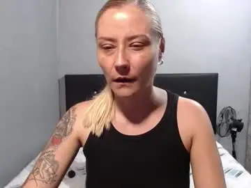 Chaturbate Free Live Porn of caro_milf_