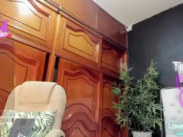 Chaturbate Best live sex cam show of ebony_katterin