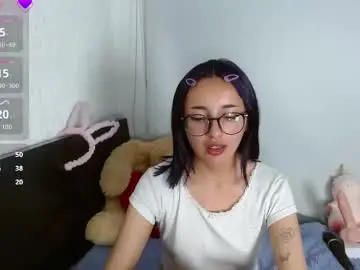 Chaturbate Live Sex Cam of littlee__bunny