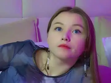 Chaturbate Live Sex Cam of keiraace