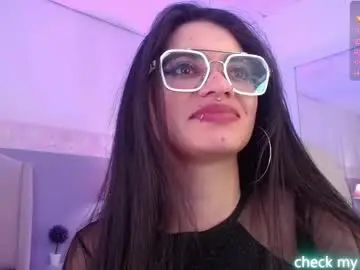 Chaturbate Adult Video Chat of emerald_gh
