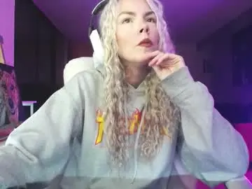 Chaturbate Sex Cam of tinykylie