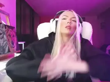 Chaturbate Adult Video Chat of tinykylie