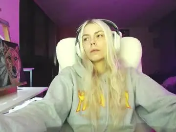 Chaturbate Watch Live Sex Cams of tinykylie