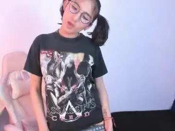 Chaturbate Nude Webcam of princess_foxxxy1