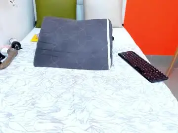 Chaturbate Sex Cam of hassly_hot69