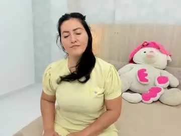 Chaturbate Sex Cam of mia_aristizabal