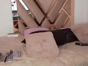 Chaturbate Nude Webcam of july__villa